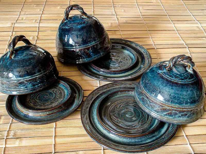 Handmade pottery piece by Heaven In Earth Pottery